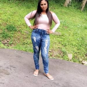 Meet your Posher, Ashia